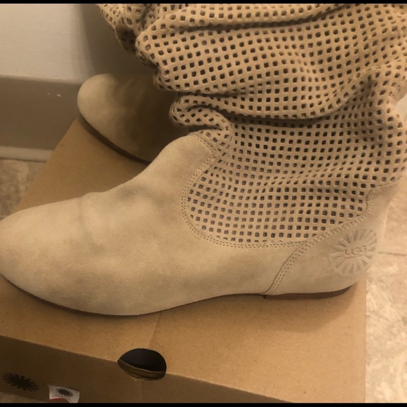 Ugg boots - Picture 3 of 10